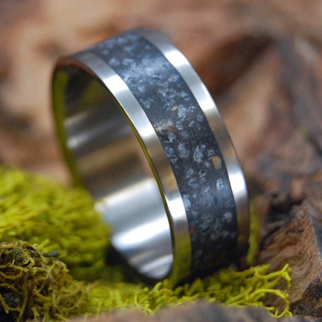 ALASKA BOUND | Alaskan Beach Sand - Unique Wedding Ring - Minter and Richter Designs