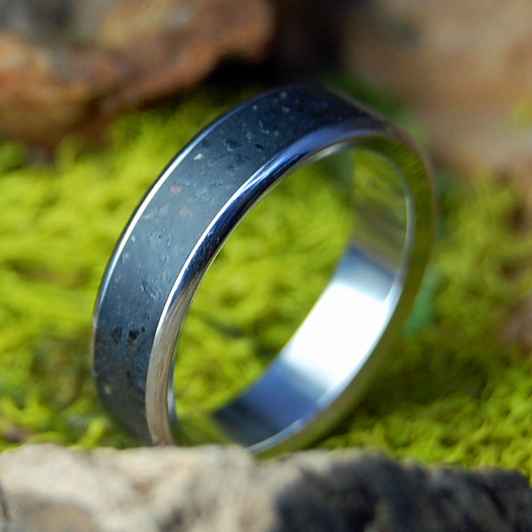 Single Full Inlay Earth Memento Ring