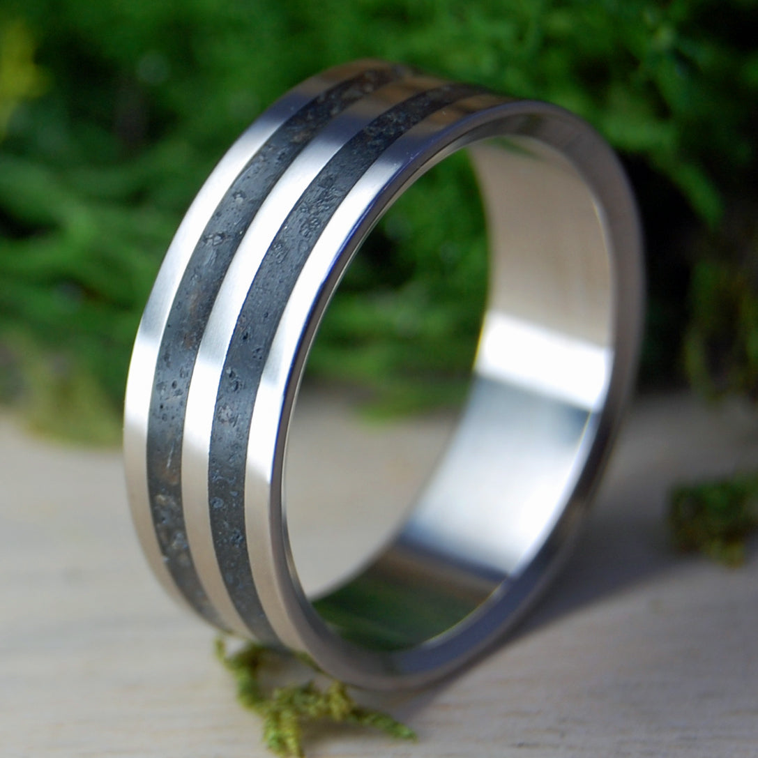 2‑Inlay Balanced Earth Memento Ring