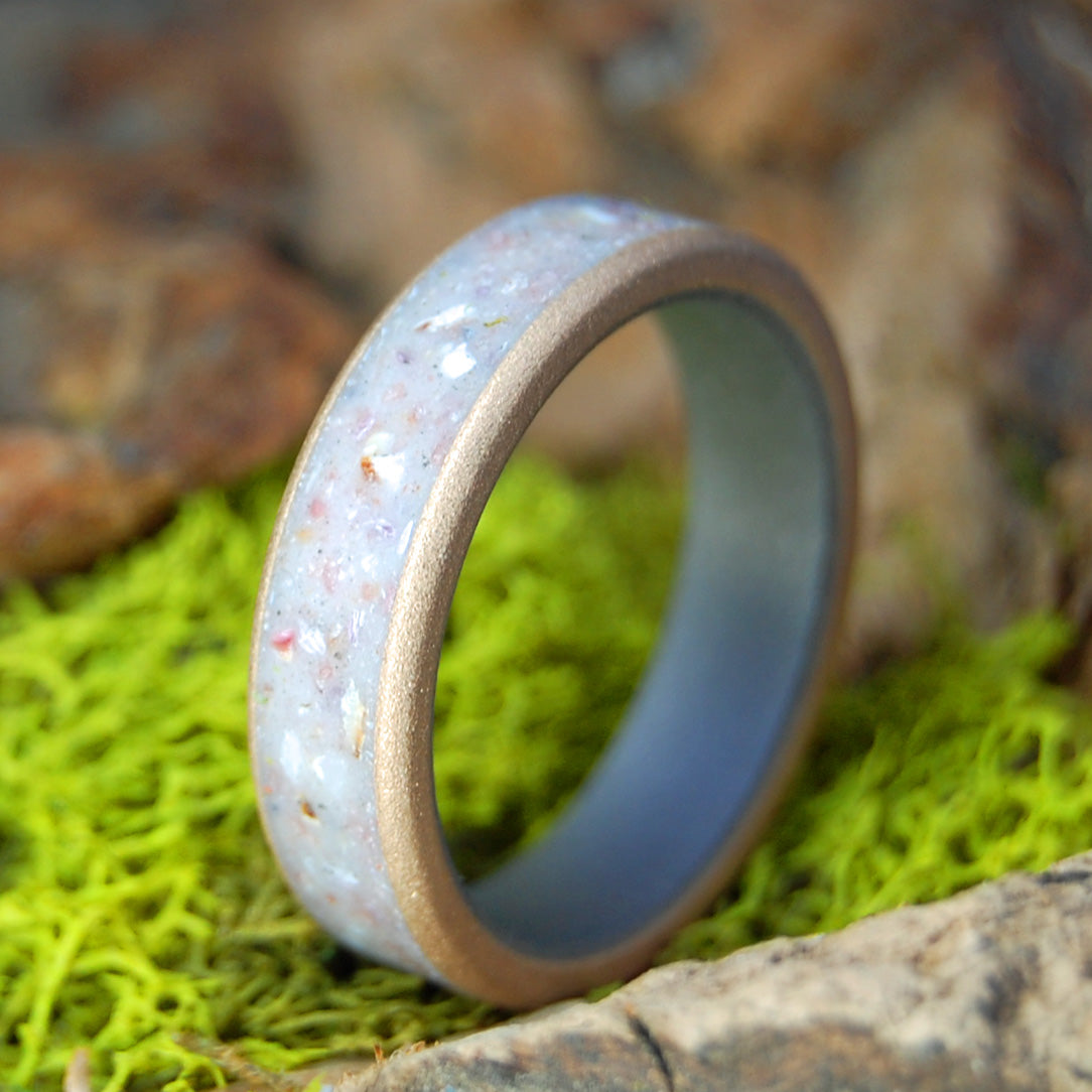 Single Center Inlay with Matte Copper Earth Memento Ring