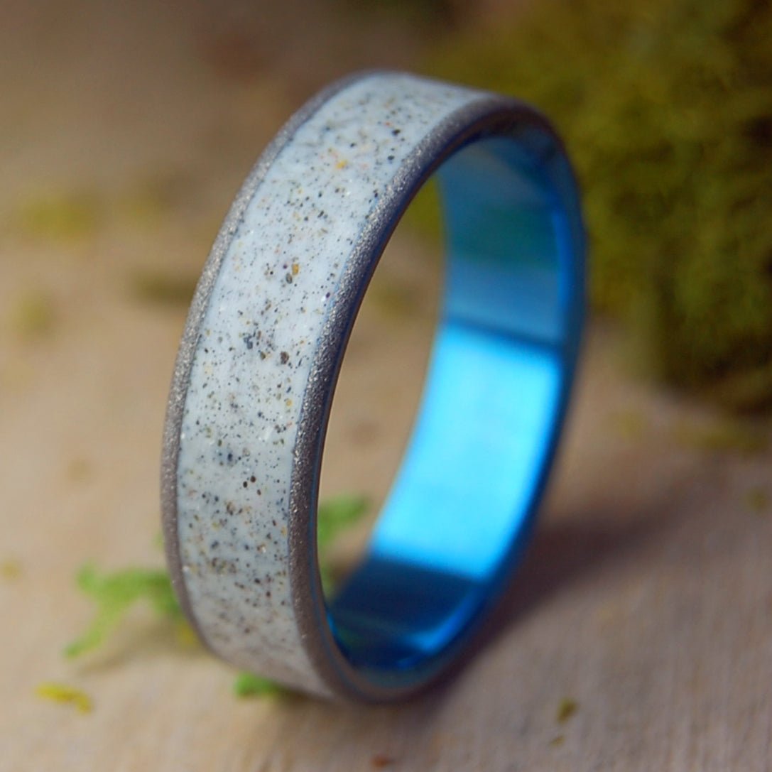 White Clouds in Costa Rica | Men's Manuel Antonio Costa Rica Beach Sand & Titanium Wedding Ring - Minter and Richter Designs